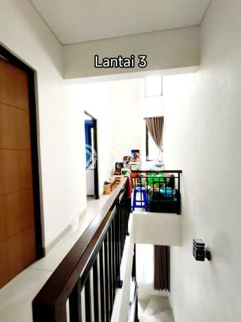 Hunian Nyaman Asri 3 KT Siap Huni di BSD Tangerang Hunian Nyaman Asri 3 KT Siap Huni di BSD Tangerang