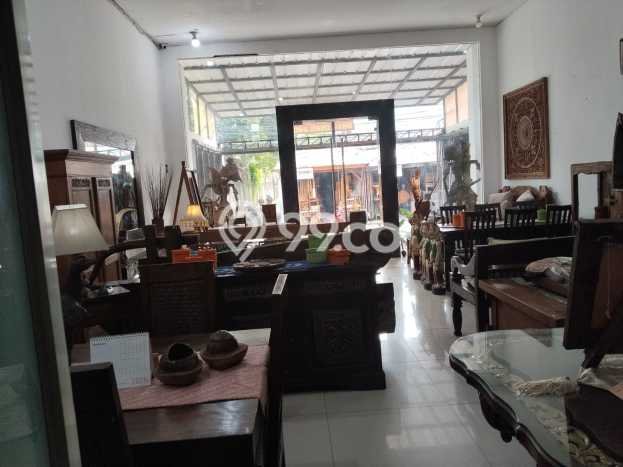 Disewakan Komersial di Kawasan Ramai Kemang Luas 200m2 Disewakan Komersial di Kawasan Ramai Kemang Luas 200m2