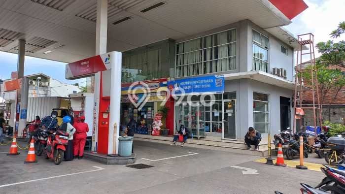 Komersial Bagus Dijual LB 700m2 Lokasi Strategis Jakarta Selatan Area Cocok untuk Bisnis Komersial Bagus Dijual LB 700m2 Lokasi Strategis Jakarta Selatan Area Cocok untuk Bisnis