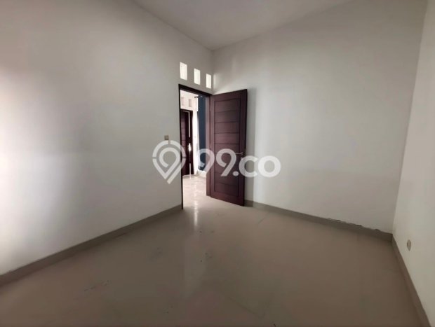 Disewakan! Rumah 3 Kamar Tidur &
3 Kamar Mandi di Renon, Denpasar Disewakan! Rumah 3 Kamar Tidur &
3 Kamar Mandi di Renon, Denpasar