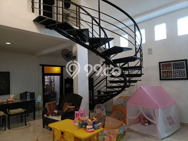 Rumah Kontrakan Badung LT 178m2 LB 230m2 Area Kerobokan Rumah Kontrakan Badung LT 178m2 LB 230m2 Area Kerobokan