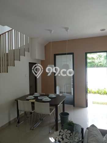 For Sale Rumah Mewah Exclusive di Cakung, Jakarta Timur For Sale Rumah Mewah Exclusive di Cakung, Jakarta Timur
