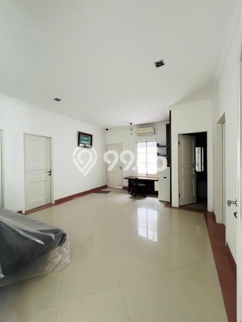 Rumah Elit Modern Tanpa Renovasi di Pantai Indah Kapuk Jakarta Utara Rumah Elit Modern Tanpa Renovasi di Pantai Indah Kapuk Jakarta Utara