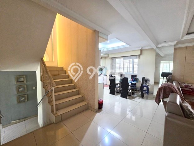 Hunian Mewah LB 360m2 Siap Pakai Desain Elegan di Pantai Indah Kapuk, Jakarta Utara Hunian Mewah LB 360m2 Siap Pakai Desain Elegan di Pantai Indah Kapuk, Jakarta Utara