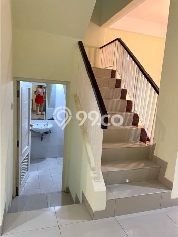 Rumah Elit Modern Siap Huni di Pantai Indah Kapuk Jakarta Utara Rumah Elit Modern Siap Huni di Pantai Indah Kapuk Jakarta Utara