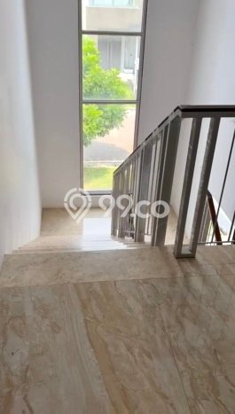 Rumah Luxury Modern Tanpa Renovasi di Pantai Indah Kapuk Jakarta Utara Rumah Luxury Modern Tanpa Renovasi di Pantai Indah Kapuk Jakarta Utara