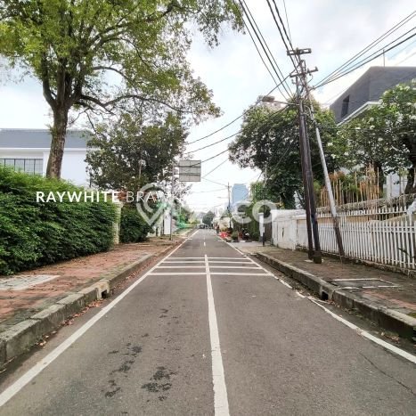 Dijual Hunian Mewah dengan Fasilitas Sekitar Komplit di Menteng, Jakarta Pusat Dijual Hunian Mewah dengan Fasilitas Sekitar Komplit di Menteng, Jakarta Pusat