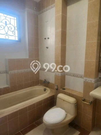 Hot Offer Hunian Premium Ideal dan Luas di Dukuh Pakis, Surabaya Hot Offer Hunian Premium Ideal dan Luas di Dukuh Pakis, Surabaya