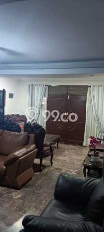 Dijual Rumah Mewah Elegan Dengan View Eksklusif di Kayu Putih, Jakarta Timur Dijual Rumah Mewah Elegan Dengan View Eksklusif di Kayu Putih, Jakarta Timur