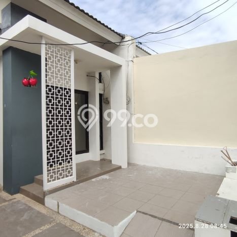 Disewakan! Rumah 3 Kamar Tidur &
2 Kamar Mandi di Harapan Indah, Bekasi Disewakan! Rumah 3 Kamar Tidur &
2 Kamar Mandi di Harapan Indah, Bekasi