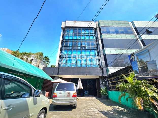 Ruko Dijual di Jakarta Timur LT 330m2 & LB 900m2 Lokasi Terbaik! Ruko Dijual di Jakarta Timur LT 330m2 & LB 900m2 Lokasi Terbaik!