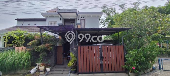 For Sale Rumah 5 Kamar Lokasi Strategis Nyaman dan Strategis di Sidoarjo For Sale Rumah 5 Kamar Lokasi Strategis Nyaman dan Strategis di Sidoarjo