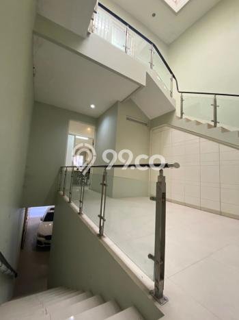 Ruko Bagus Dijual LB 496m2 Lokasi Strategis Surabaya Area Cocok untuk Berbisnis Ruko Bagus Dijual LB 496m2 Lokasi Strategis Surabaya Area Cocok untuk Berbisnis