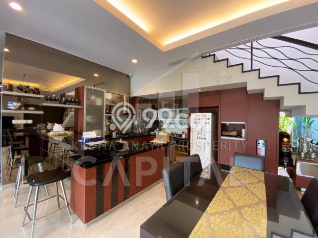Jual Rumah Luas Elegan Dengan View Cantik di Bandung Kota, Bandung Jual Rumah Luas Elegan Dengan View Cantik di Bandung Kota, Bandung