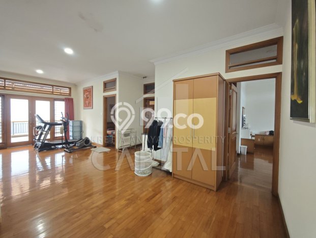 Rumah Mewah LB 510m2 Siap Pakai Desain Elegan di Mekar Wangi, Bandung Rumah Mewah LB 510m2 Siap Pakai Desain Elegan di Mekar Wangi, Bandung