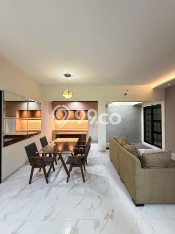 Disewakan! Rumah 4 Kamar Tidur &
4 Kamar Mandi di Bintaro, Tangerang Selatan Disewakan! Rumah 4 Kamar Tidur &
4 Kamar Mandi di Bintaro, Tangerang Selatan