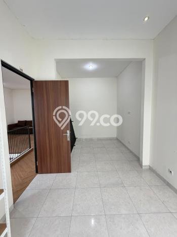 Disewakan! Rumah 4 Kamar Tidur &
4 Kamar Mandi di Bintaro, Tangerang Selatan Disewakan! Rumah 4 Kamar Tidur &
4 Kamar Mandi di Bintaro, Tangerang Selatan