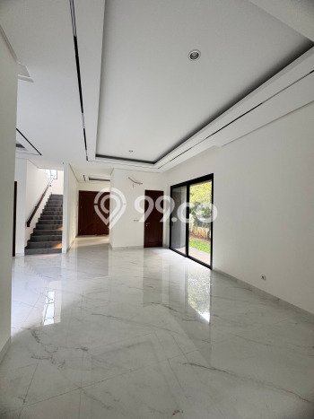 Rumah Mewah LB 133m2 Siap Huni Desain Elegan di BSD, Tangerang Rumah Mewah LB 133m2 Siap Huni Desain Elegan di BSD, Tangerang