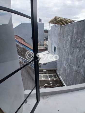 Hunian Nyaman Asri 3 KT Siap Pakai di BSD City Tangerang Hunian Nyaman Asri 3 KT Siap Pakai di BSD City Tangerang