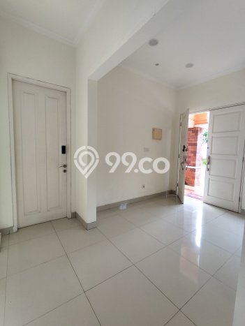 Disewakan! Rumah 3 Kamar Tidur &
4 Kamar Mandi di Gading Serpong, Tangerang Disewakan! Rumah 3 Kamar Tidur &
4 Kamar Mandi di Gading Serpong, Tangerang