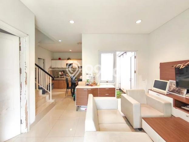 Jual Rumah Eksklusif 3 KT di BSD City, Tangerang Jual Rumah Eksklusif 3 KT di BSD City, Tangerang