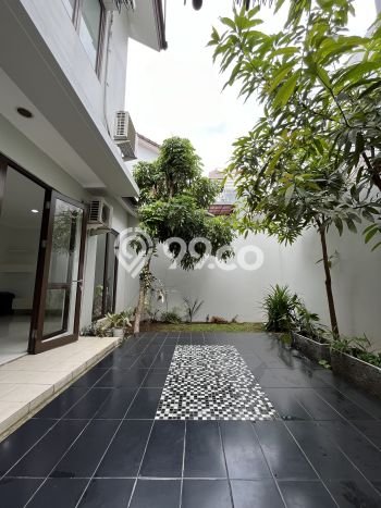 Ready to Use! Luxury House LT 162m2 Desain Modern di BSD Ready to Use! Luxury House LT 162m2 Desain Modern di BSD
