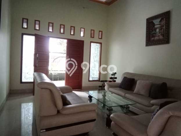 Rumah Elit LB 200m2 Siap Huni Desain Elegan di Ciracas, Serang Rumah Elit LB 200m2 Siap Huni Desain Elegan di Ciracas, Serang