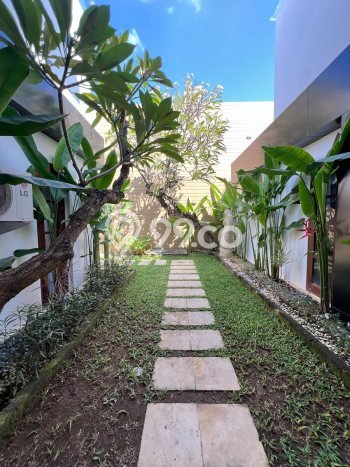 Lokasi Strategis! Vila Kawasan , Area 409m2m², Lingkungan Nyaman dan aman Lokasi Strategis! Vila Kawasan , Area 409m2m², Lingkungan Nyaman dan aman