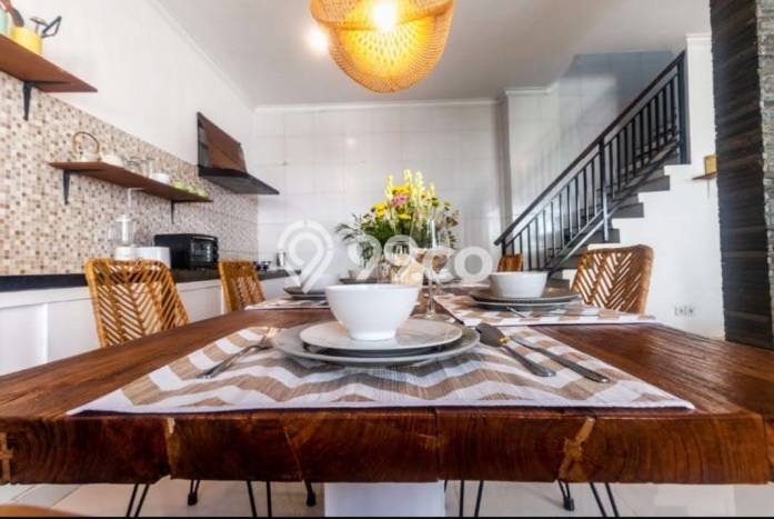 Vila For Rent Kawasan , Luas 200m2m², Lokasi Strategis, Harga Terjangkau Vila For Rent Kawasan , Luas 200m2m², Lokasi Strategis, Harga Terjangkau