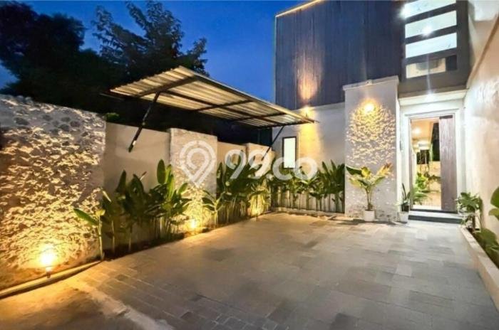 PELUANG INVESTASI! Vila di , Luas 200m2m², Prospek Bagus PELUANG INVESTASI! Vila di , Luas 200m2m², Prospek Bagus