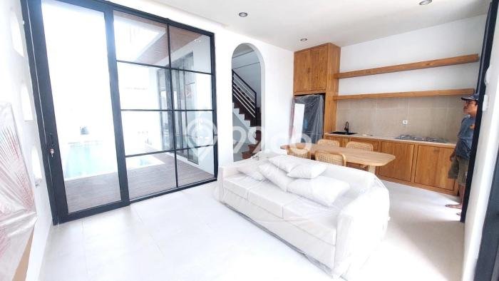 Kesempatan Langka! Vila Kawasan , Luas 120m2m², Posisi Strategis dekat dengan berbagai fasilitas Kesempatan Langka! Vila Kawasan , Luas 120m2m², Posisi Strategis dekat dengan berbagai fasilitas
