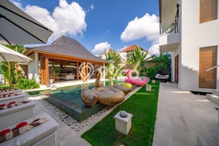 Vila Strategis Kawasan , Luas 550m2m², Dekat Badung, Badung Vila Strategis Kawasan , Luas 550m2m², Dekat Badung, Badung