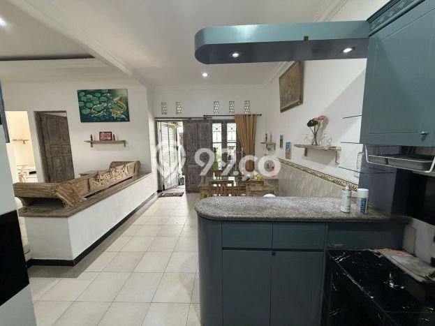 Disewakan! Rumah 3 Kamar Tidur &
2 Kamar Mandi di Canggu, Badung Disewakan! Rumah 3 Kamar Tidur &
2 Kamar Mandi di Canggu, Badung
