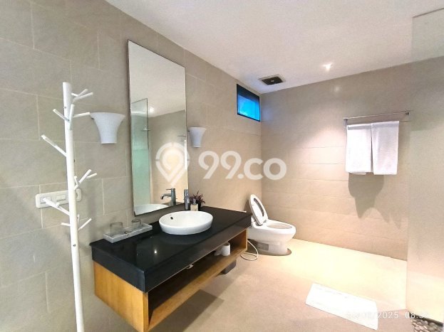 Vila Kawasan , Luas 210m2m², Dekat ke Pusat Kota Vila Kawasan , Luas 210m2m², Dekat ke Pusat Kota