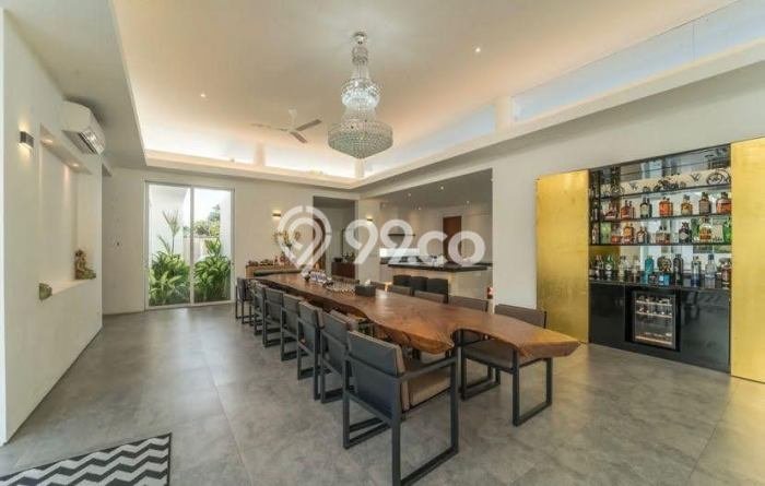 Vila Strategis di , Ukuran 1560m2m², Posisi Premium dengan akses bagus Vila Strategis di , Ukuran 1560m2m², Posisi Premium dengan akses bagus