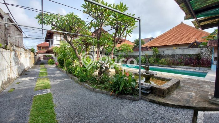 Vila Kawasan , Luas 1050m2m², Akses ke berbagai fasilitas umum Vila Kawasan , Luas 1050m2m², Akses ke berbagai fasilitas umum