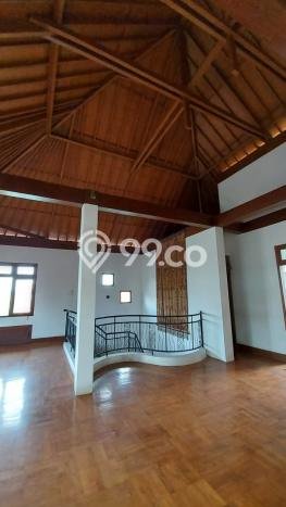 Vila Kawasan , Luas 1050m2m², Akses ke berbagai fasilitas umum Vila Kawasan , Luas 1050m2m², Akses ke berbagai fasilitas umum
