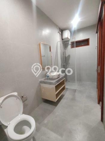 Vila Kawasan , Luas 385m2m², Akses ke Pusat Kota, Tersedia Vila Kawasan , Luas 385m2m², Akses ke Pusat Kota, Tersedia