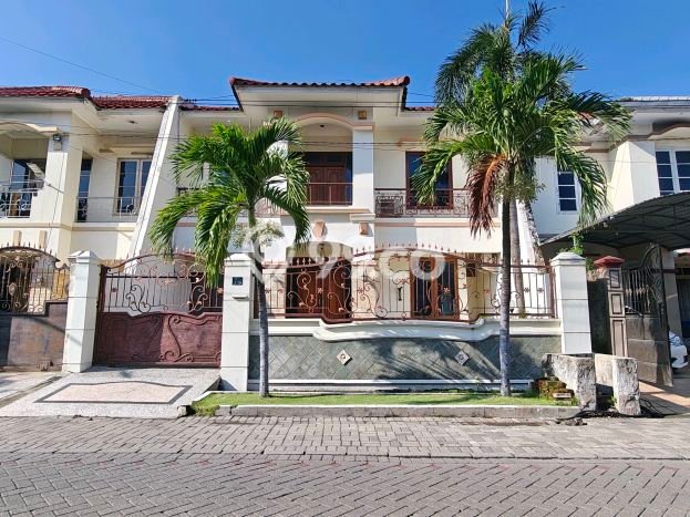 Disewakan! Rumah 4 Kamar Tidur &
4 Kamar Mandi di Sutorejo, Surabaya Disewakan! Rumah 4 Kamar Tidur &
4 Kamar Mandi di Sutorejo, Surabaya