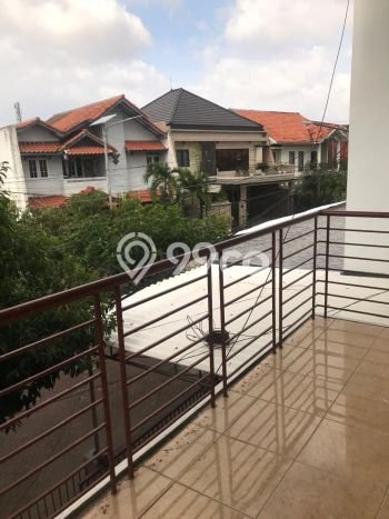 Jual Rumah Luas Elegan Dengan View Cantik di Surabaya Kota, Surabaya Jual Rumah Luas Elegan Dengan View Cantik di Surabaya Kota, Surabaya