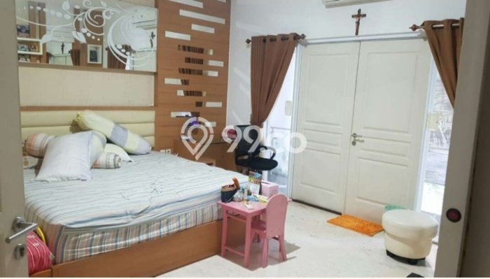 Jual Rumah Mewah Megah Dengan View Cantik di Surabaya Kota, Surabaya Jual Rumah Mewah Megah Dengan View Cantik di Surabaya Kota, Surabaya