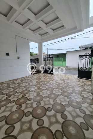 For Sale Rumah Mewah Exclusive di Mulyorejo, Surabaya For Sale Rumah Mewah Exclusive di Mulyorejo, Surabaya