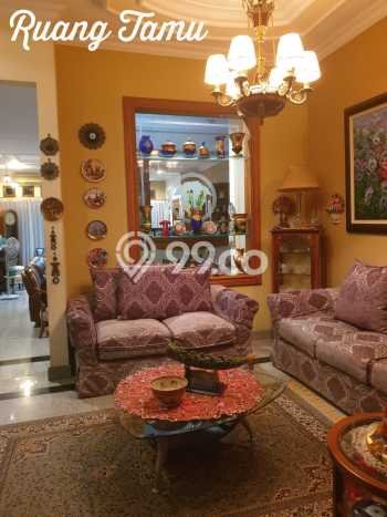 Dijual Rumah Premium dengan Fasilitas Sekitar Lengkap di Sukolilo, Surabaya Dijual Rumah Premium dengan Fasilitas Sekitar Lengkap di Sukolilo, Surabaya