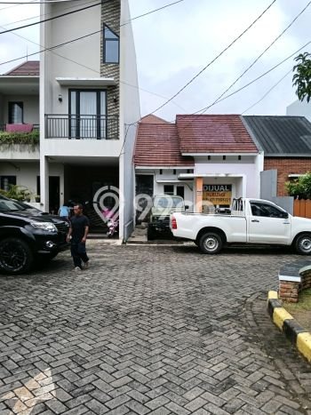 Jual Rumah Eksklusif 2 KT di Depok I, Depok Jual Rumah Eksklusif 2 KT di Depok I, Depok