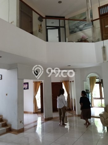 Hunian Mewah LB 320m2 Siap Huni Desain Elegan di Jatiwaringin, Bekasi Hunian Mewah LB 320m2 Siap Huni Desain Elegan di Jatiwaringin, Bekasi