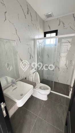 Rumah Sewa Jakarta Utara LT 200m2 LB 274m2 Kawasan Pantai Indah Kapuk 2 Rumah Sewa Jakarta Utara LT 200m2 LB 274m2 Kawasan Pantai Indah Kapuk 2
