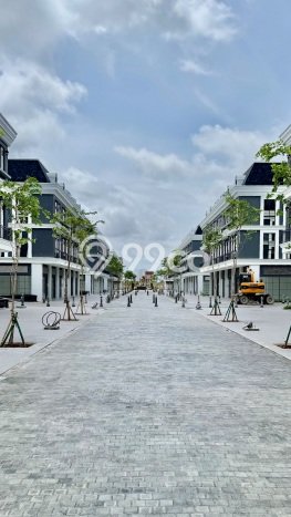 Ruko Disewa di Jakarta Utara dengan LB 180m2 Area Komersial Ramai Ruko Disewa di Jakarta Utara dengan LB 180m2 Area Komersial Ramai