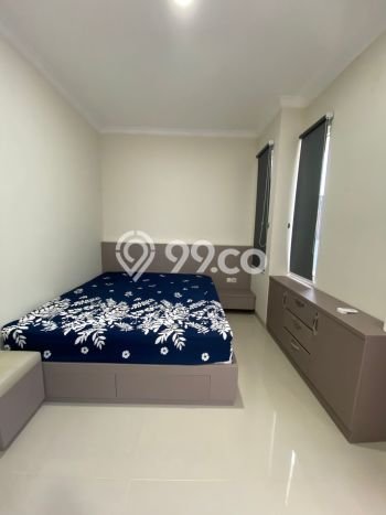 Disewakan! Rumah 3 Kamar Tidur &
3 Kamar Mandi di Pantai Indah Kapuk, Jakarta Utara Disewakan! Rumah 3 Kamar Tidur &
3 Kamar Mandi di Pantai Indah Kapuk, Jakarta Utara