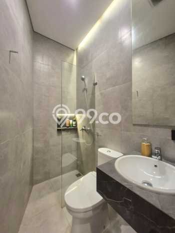 Rumah Elit LB 254m2 Siap Pakai Desain Elegan di Bintaro, Tangerang Selatan Rumah Elit LB 254m2 Siap Pakai Desain Elegan di Bintaro, Tangerang Selatan