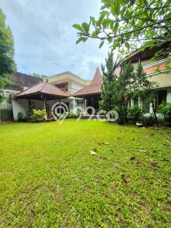 Dijual Rumah Luas Megah Dengan View Cantik di Bintaro, Jakarta Selatan Dijual Rumah Luas Megah Dengan View Cantik di Bintaro, Jakarta Selatan